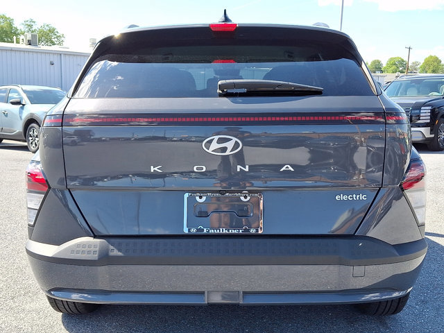 Certified 2024 Hyundai Kona SEL FWD image 5