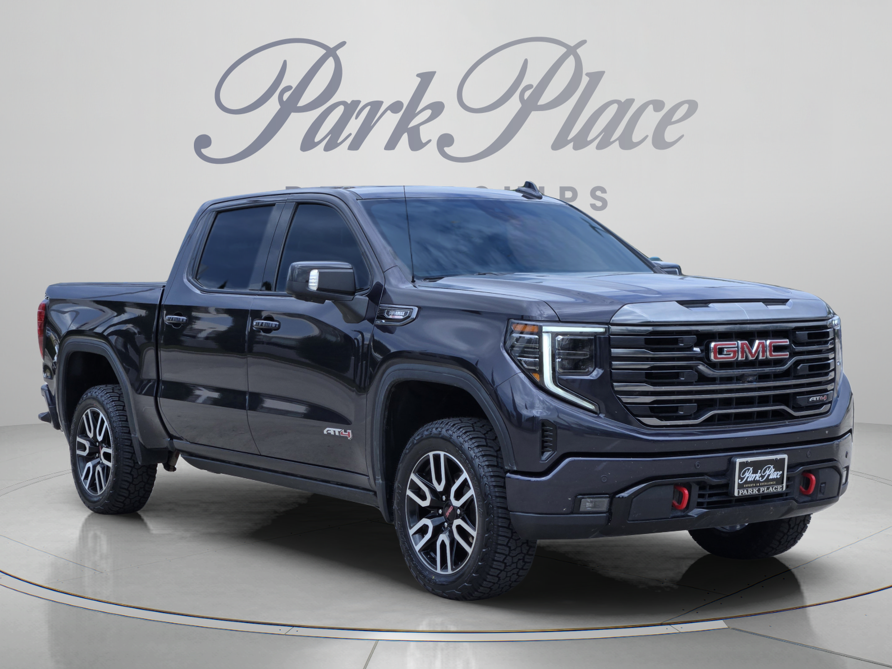 Used 2023 GMC Sierra 1500 AT4 w/ AT4 Premium Package AWD/4WD image 7