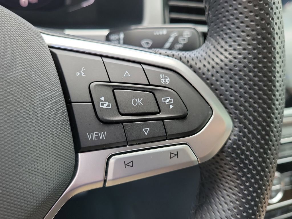 Used 2023 Volkswagen Atlas Cross Sport SEL Premium R-Line image 27