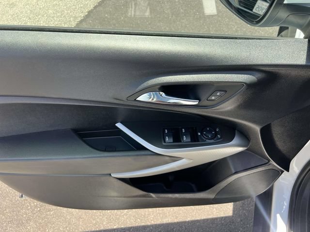 Certified 2024 Chevrolet Trax LS w/ LS Convenience Package FWD image 15