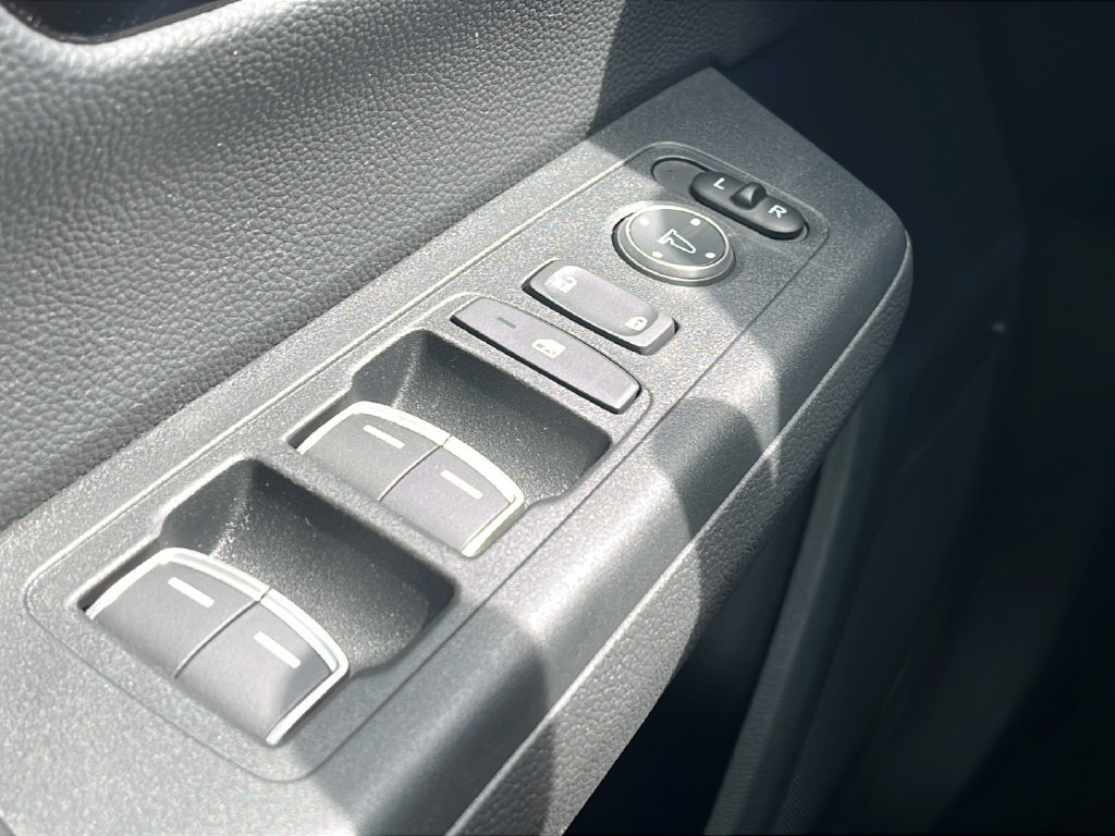 Certified 2025 Honda CR-V Sport Touring image 21
