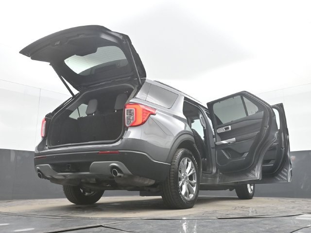 Used 2021 Ford Explorer Limited w/ Equipment Group 301A AWD/4WD image 59