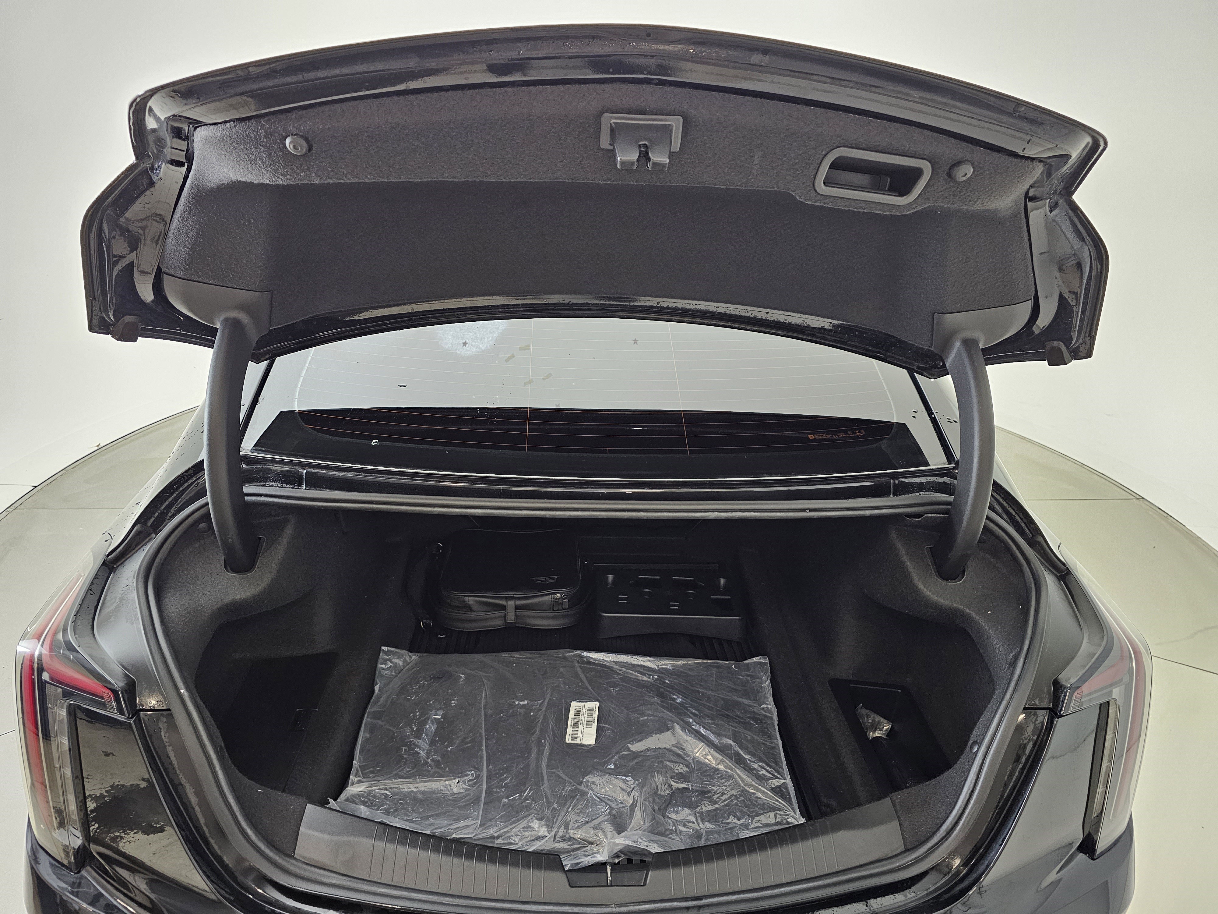 Used 2021 Cadillac CT5 V w/ Premium Package image 16