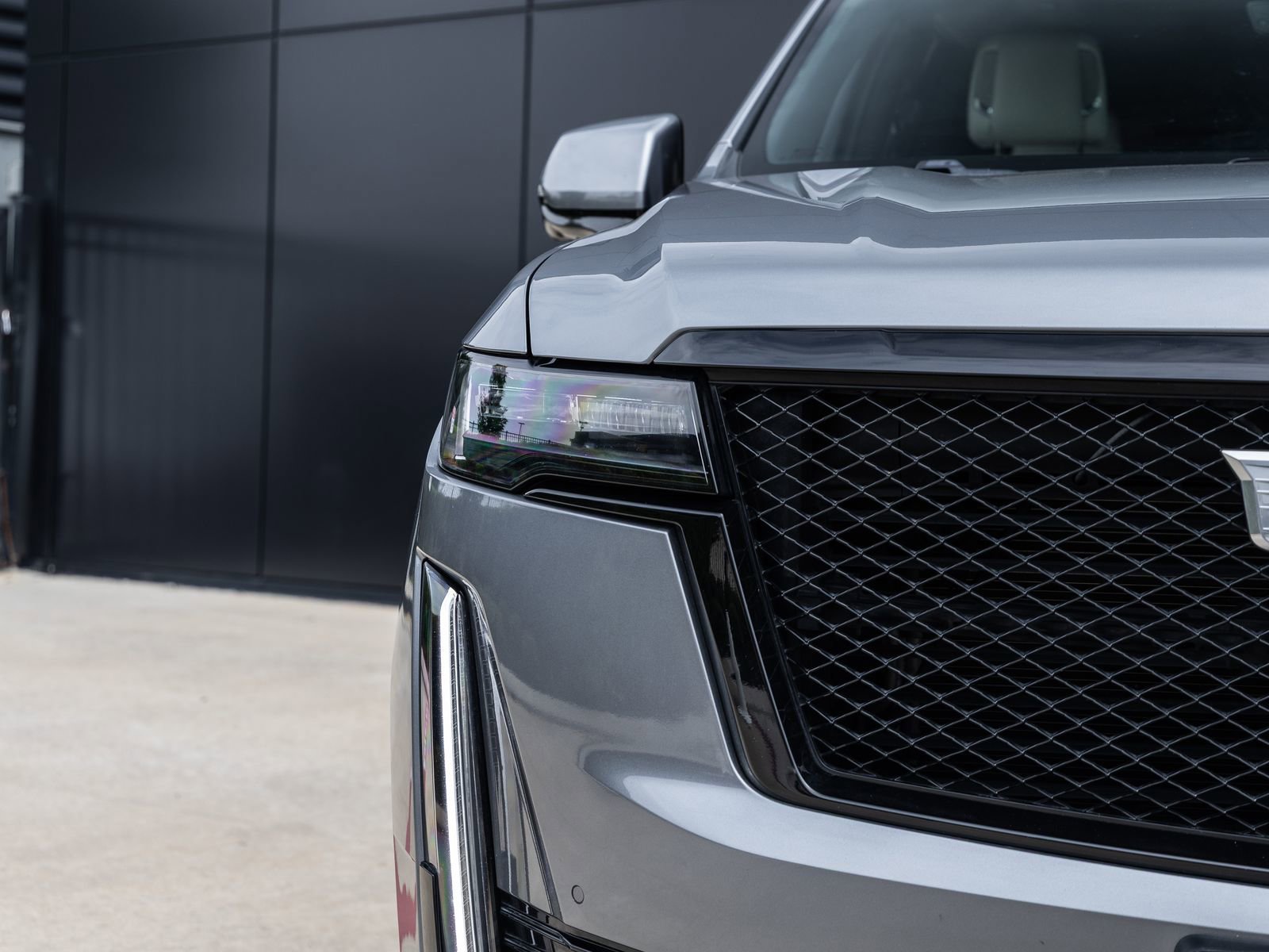 Used 2022 Cadillac Escalade ESV Sport w/ Touring Package AWD/4WD image 16