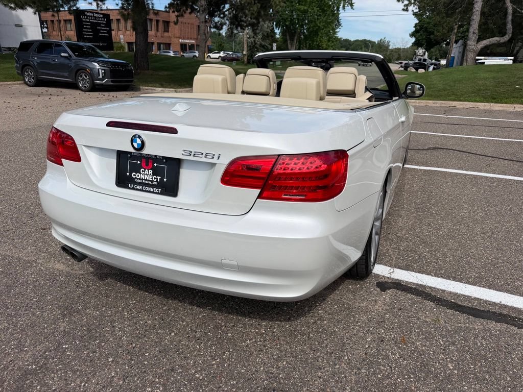 Used 2012 BMW 328i Convertible RWD image 20
