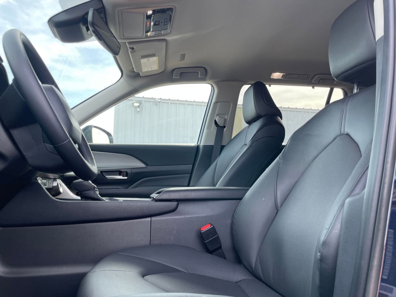 Used 2025 Toyota Grand Highlander FWD image 28