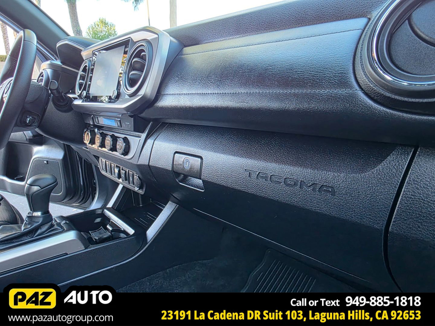 Used 2022 Toyota Tacoma Limited image 17