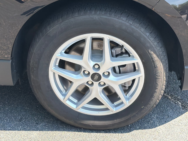 Used 2024 Ford Edge SEL AWD/4WD image 13
