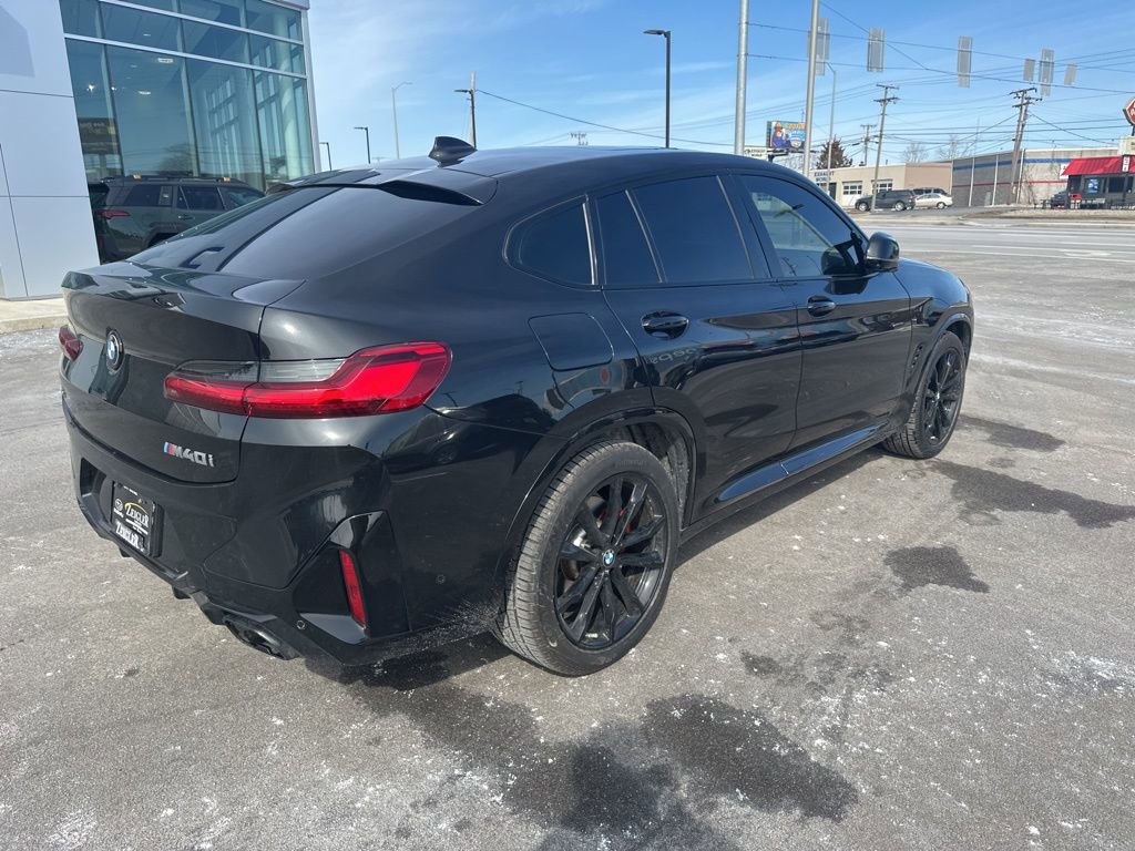 Used 2024 BMW X4 M40i w/ Premium Package image 6