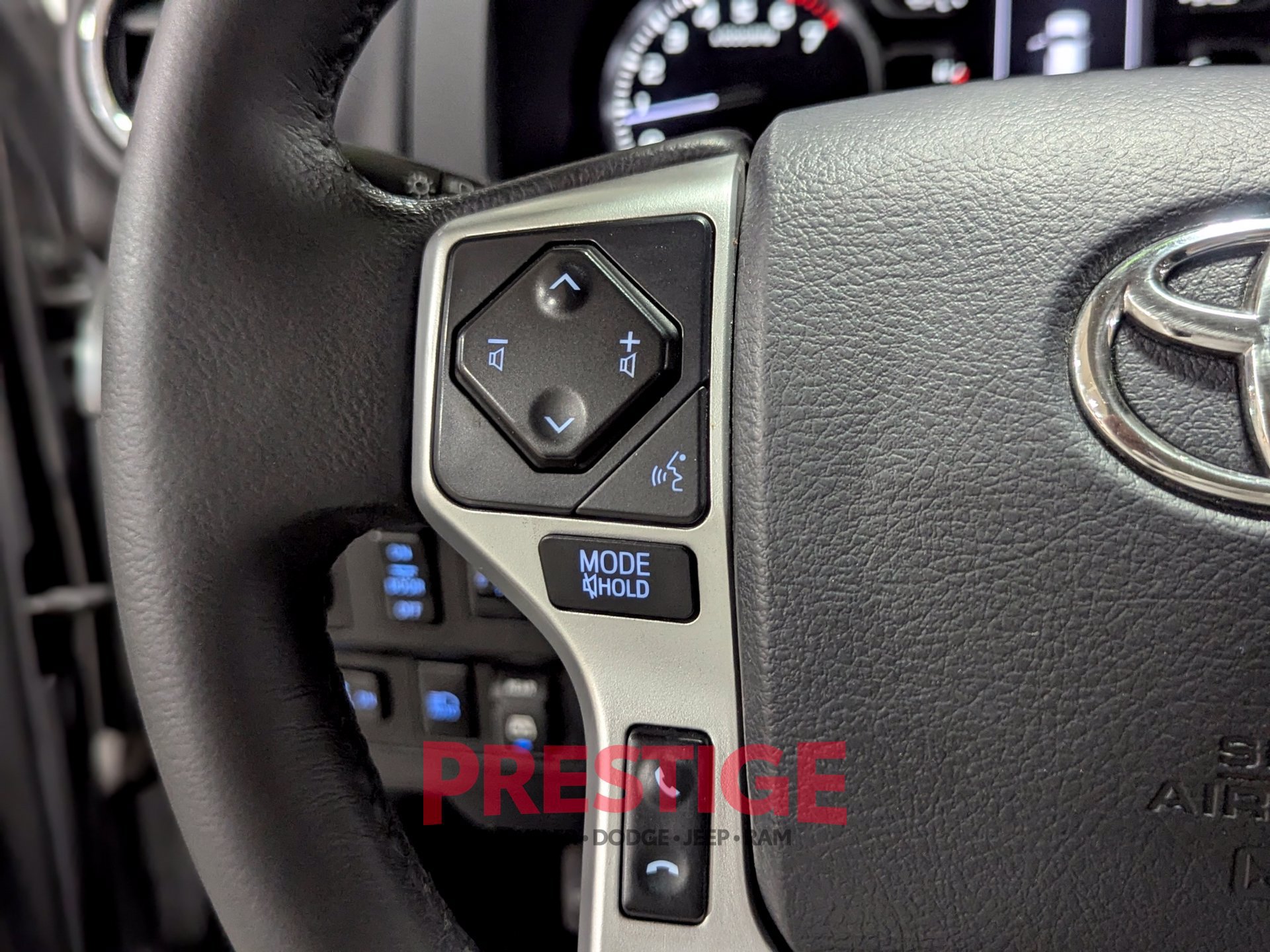 Used 2018 Toyota Tundra Platinum AWD/4WD image 19
