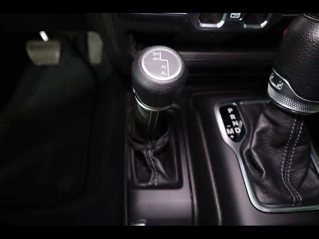 Used 2024 Jeep Wrangler Sport S image 11