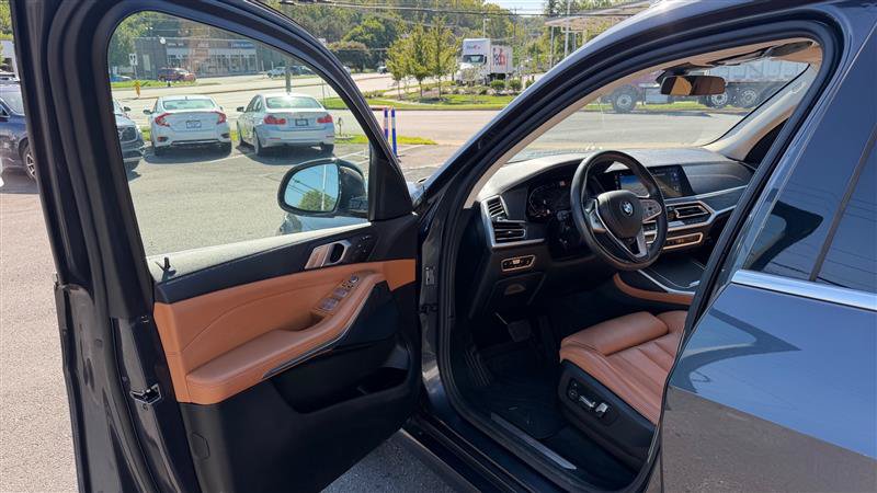 Used 2021 BMW X7 xDrive40i w/ Premium Package 2 AWD/4WD image 20