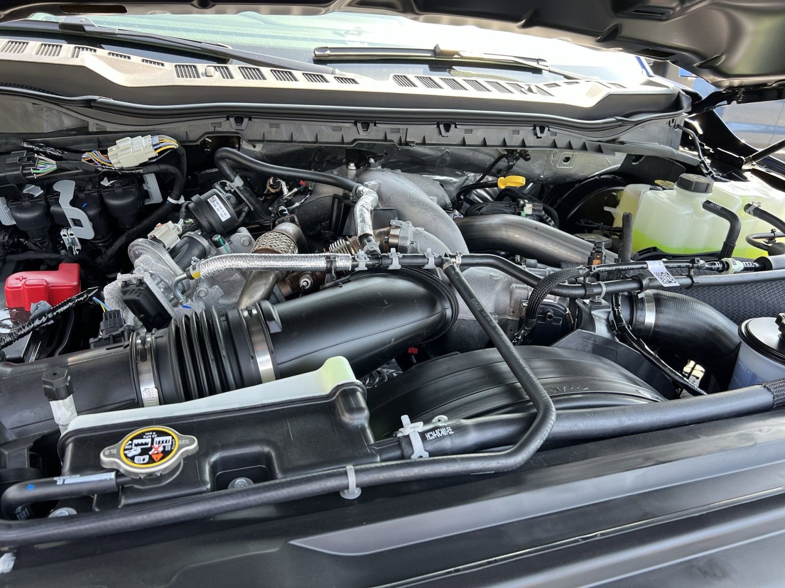 New 2026 Ford F350 Lariat w/ Black Appearance Package image 28