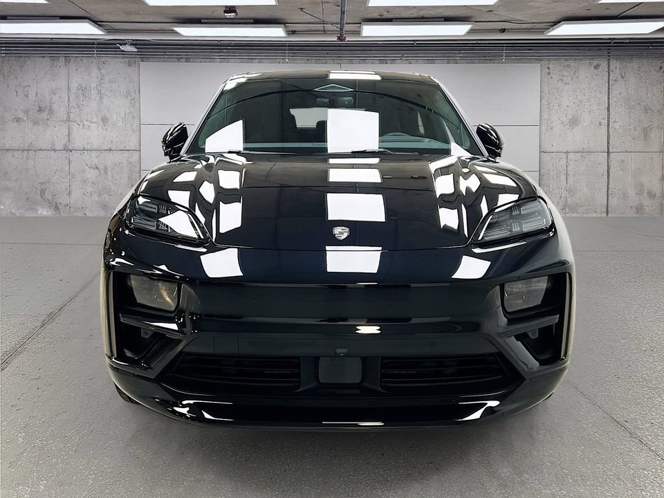 New 2026 Porsche Macan Turbo Electric AWD/4WD image 6