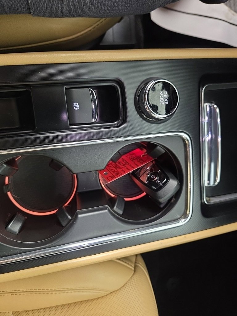 Used 2023 Lincoln Corsair Reserve w/ Equipment Group 201A image 25