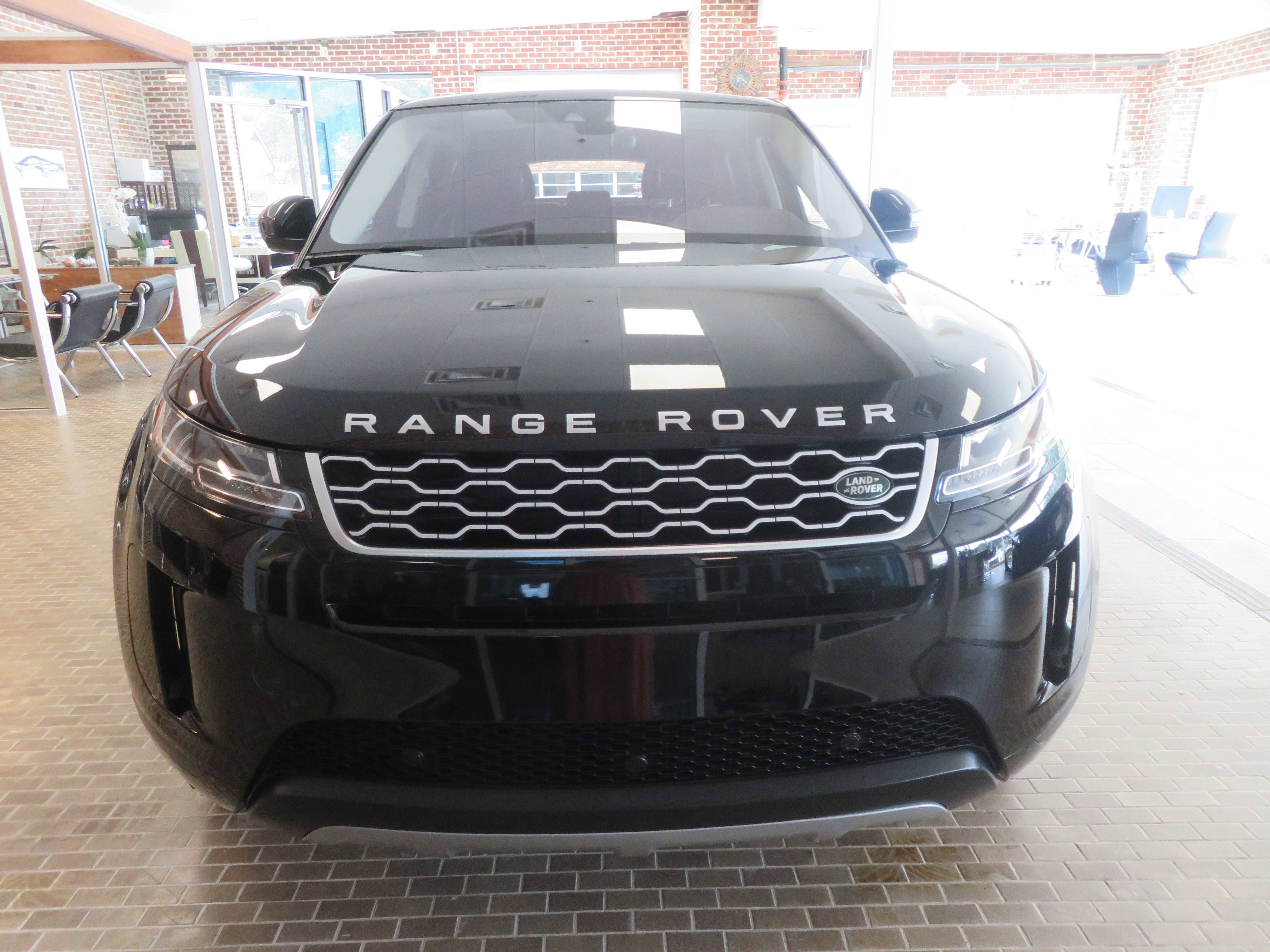 Used 2020 Land Rover Range Rover Evoque S image 2