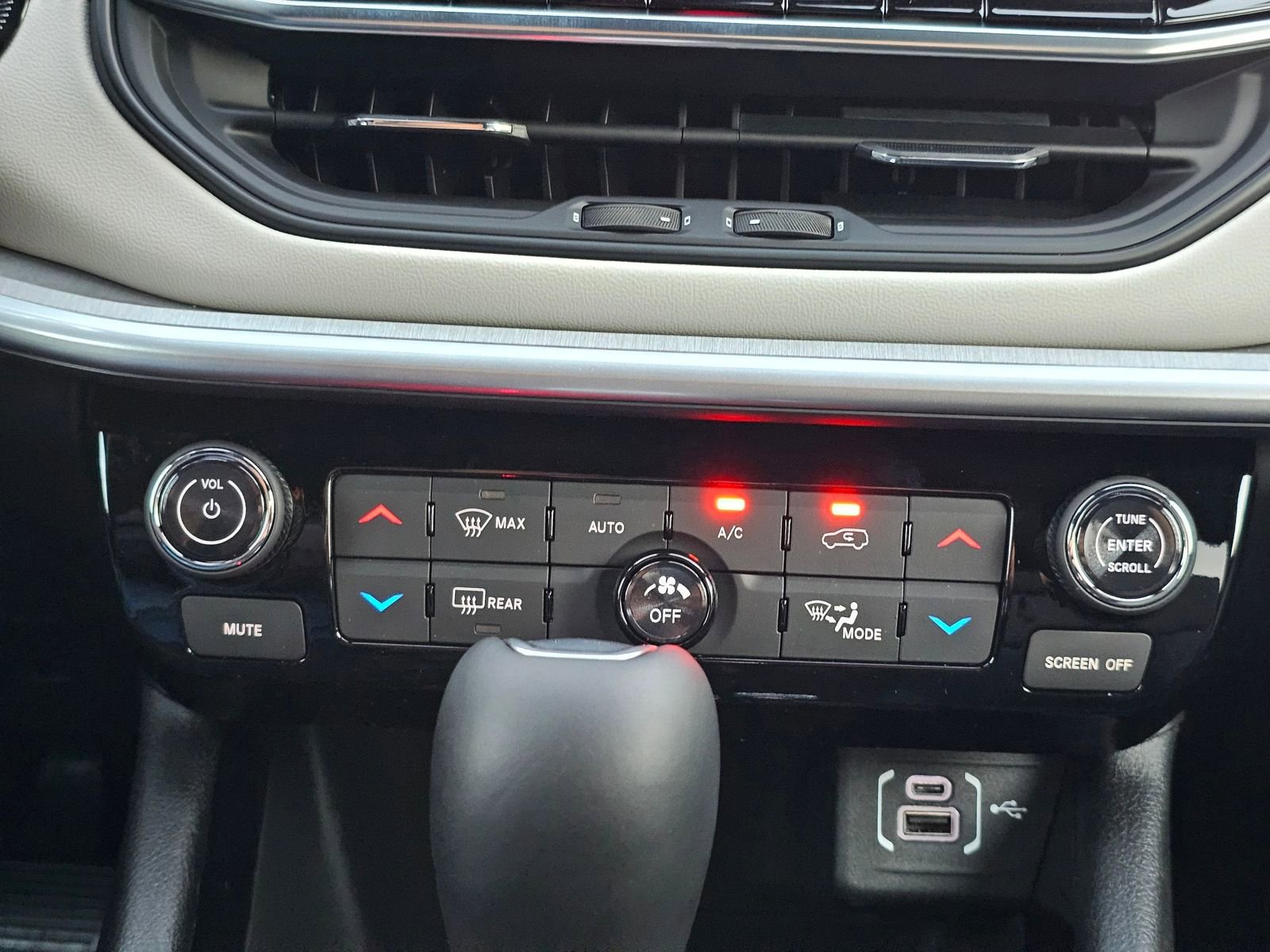 New 2026 Jeep Compass Limited image 13