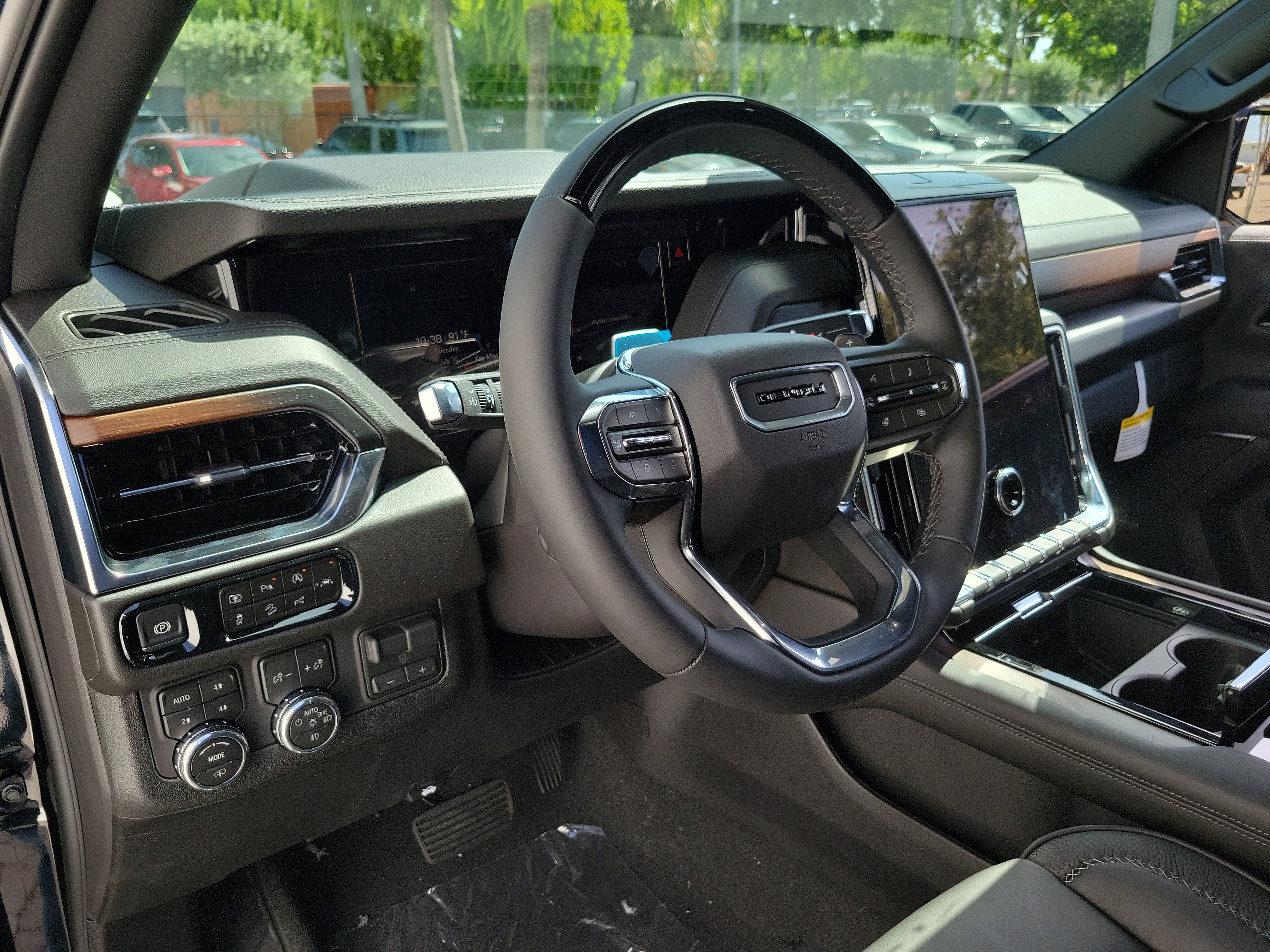 New 2026 GMC Yukon XL Denali w/ Denali Reserve Package AWD/4WD image 21