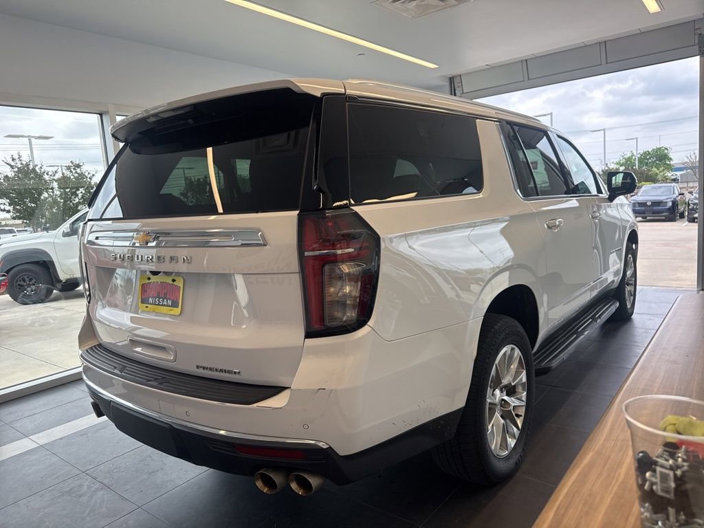 Used 2023 Chevrolet Suburban Premier AWD/4WD image 3