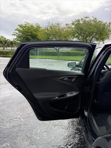 Used 2022 Chevrolet Malibu LS image 18
