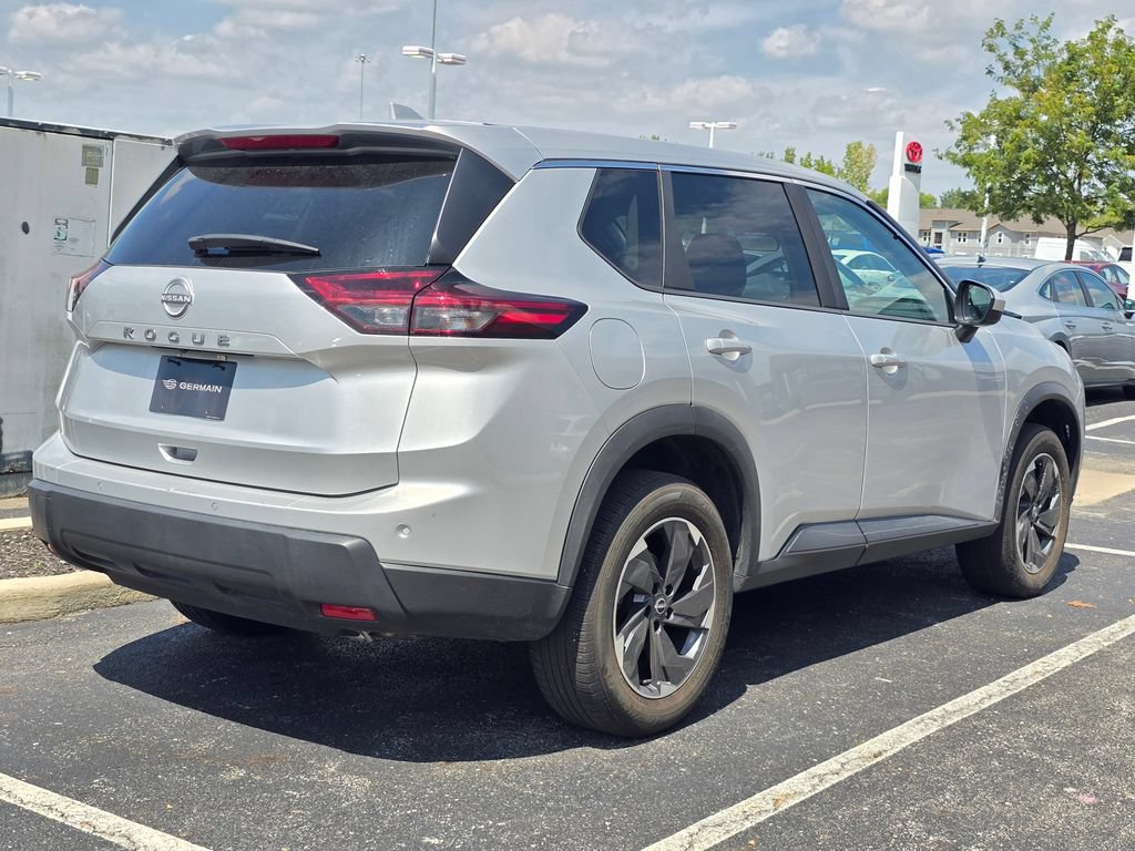 Used 2025 Nissan Rogue SV FWD image 7