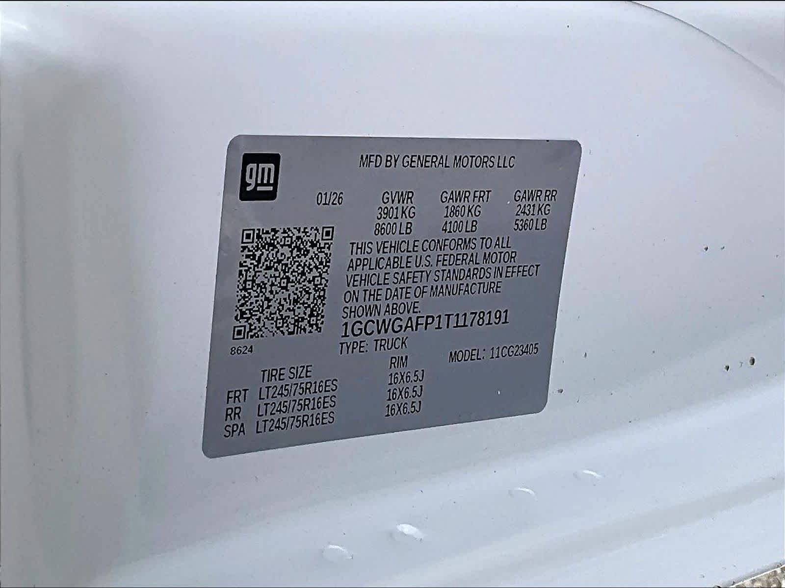 New 2026 Chevrolet Express 2500 w/ Driver Convenience Package RWD image 16