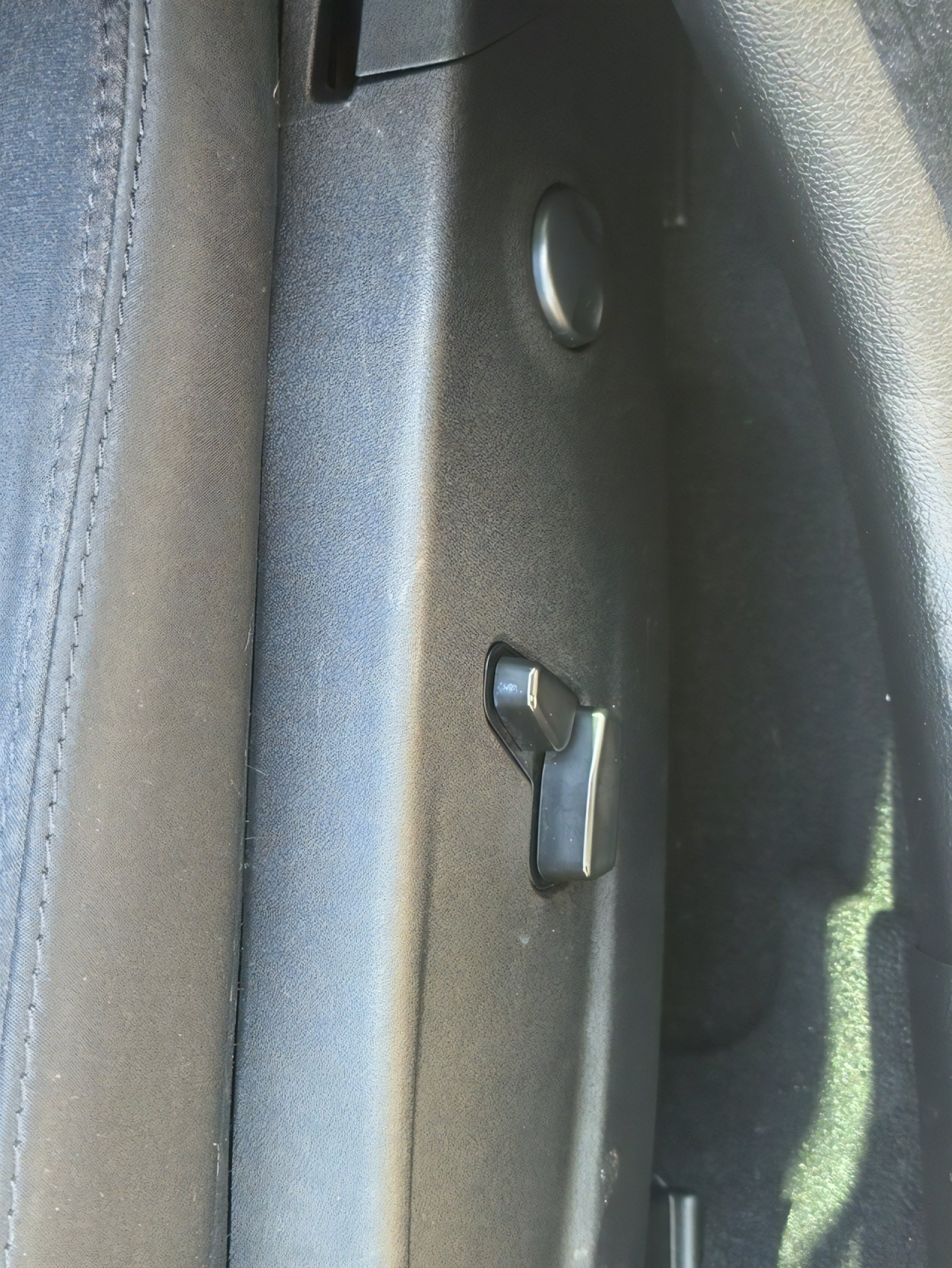 Used 2023 Chrysler 300 Touring w/ Sport Appearance Package image 30