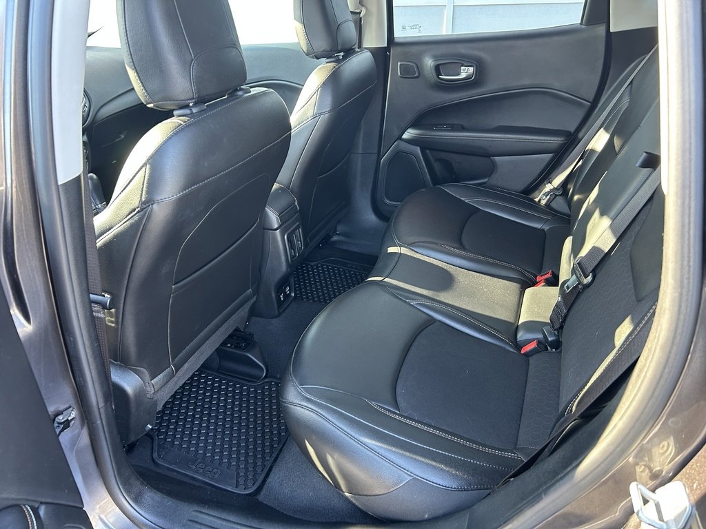 Used 2021 Jeep Compass Latitude w/ Sun and Sound Group image 10