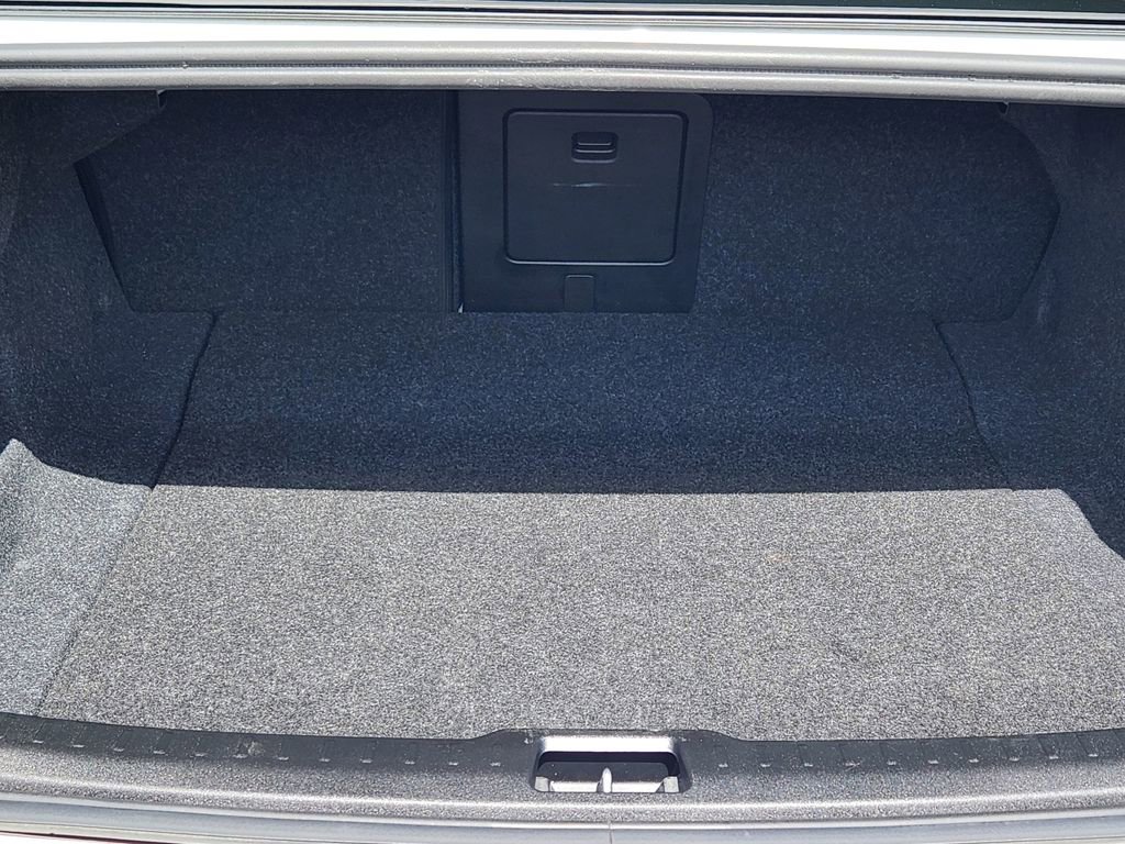 Used 2025 Volvo S60 T8 Plus image 21