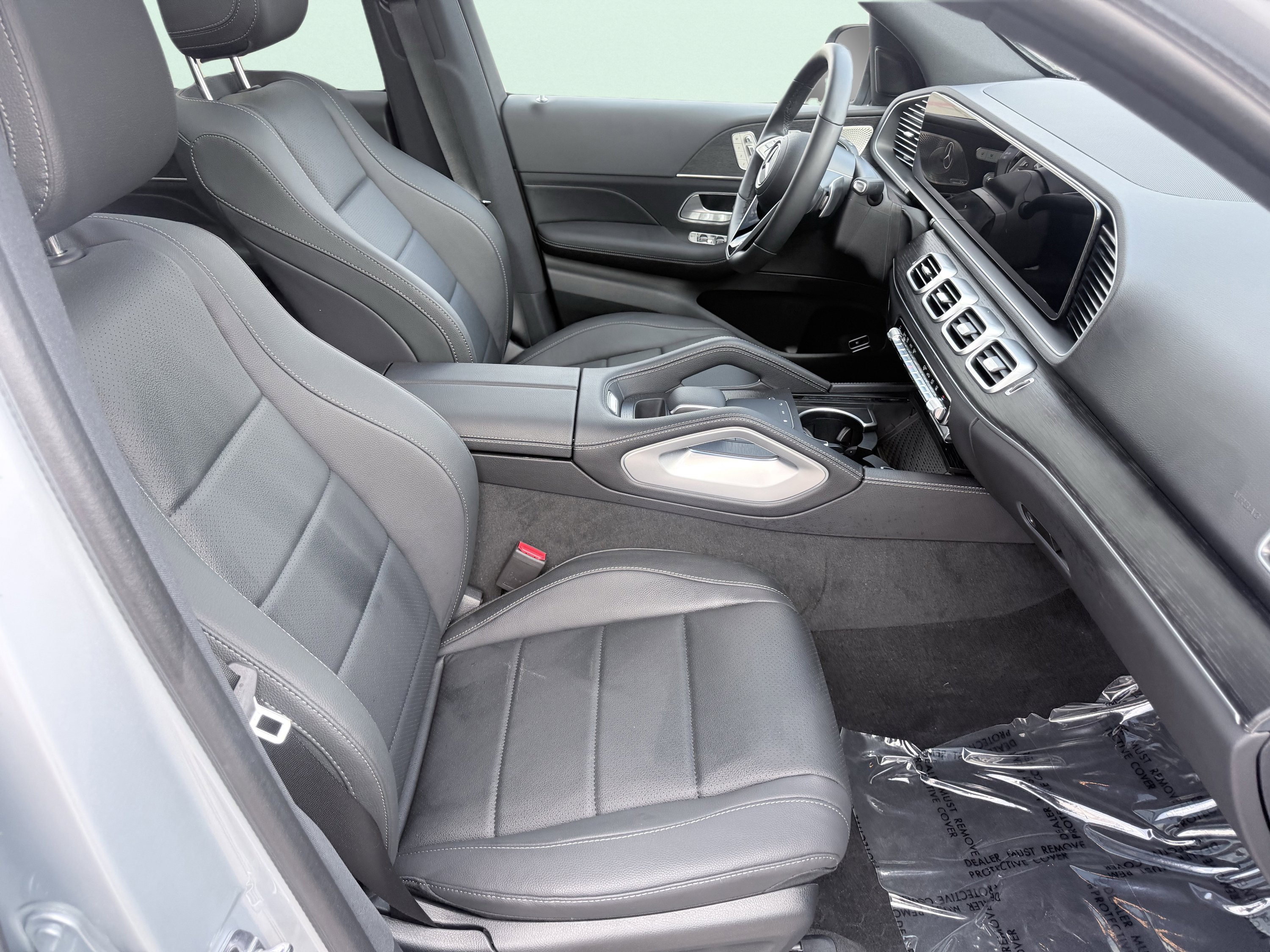 Used 2025 Mercedes-Benz GLE 450e 4MATIC w/ AMG Line Exterior image 30