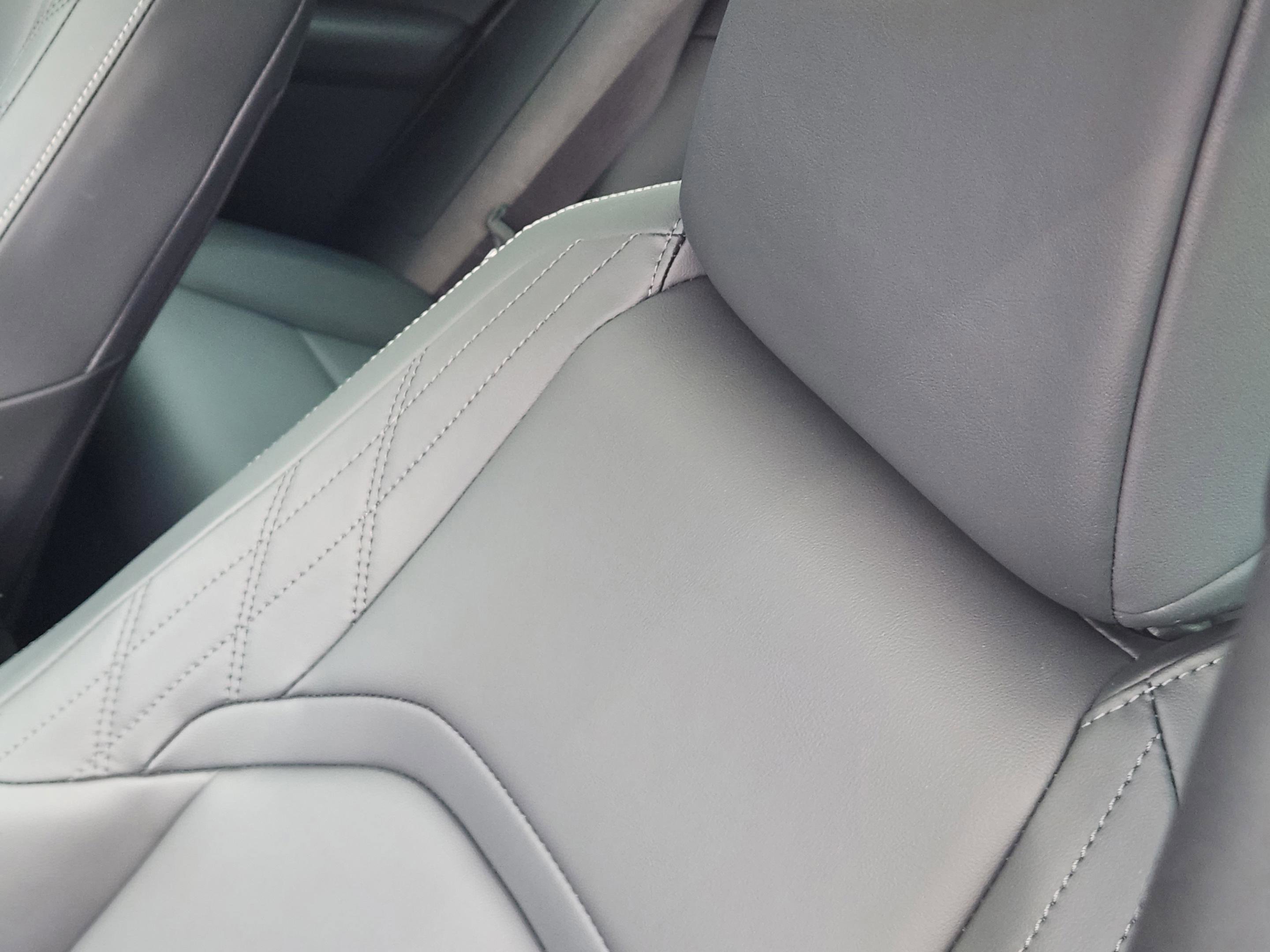 Certified 2025 Lexus UX 300h FWD w/ Accessory Package (Z1) image 26