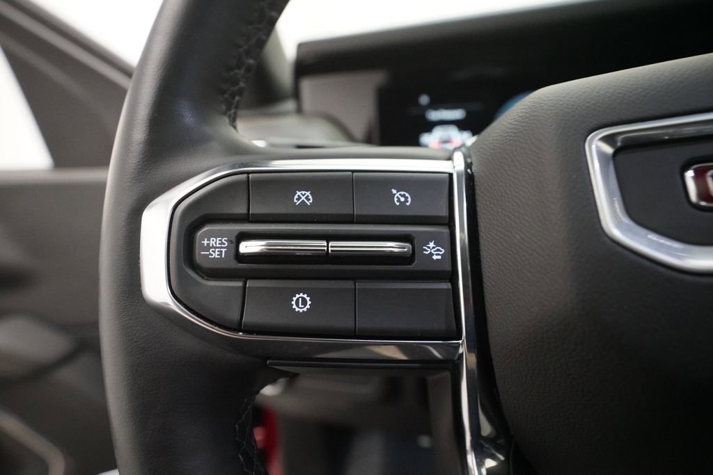 Used 2025 GMC Yukon Elevation w/ LPO, Elevation Black Package image 16