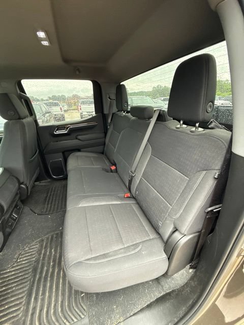 Used 2024 Chevrolet Silverado 1500 LT AWD/4WD image 23