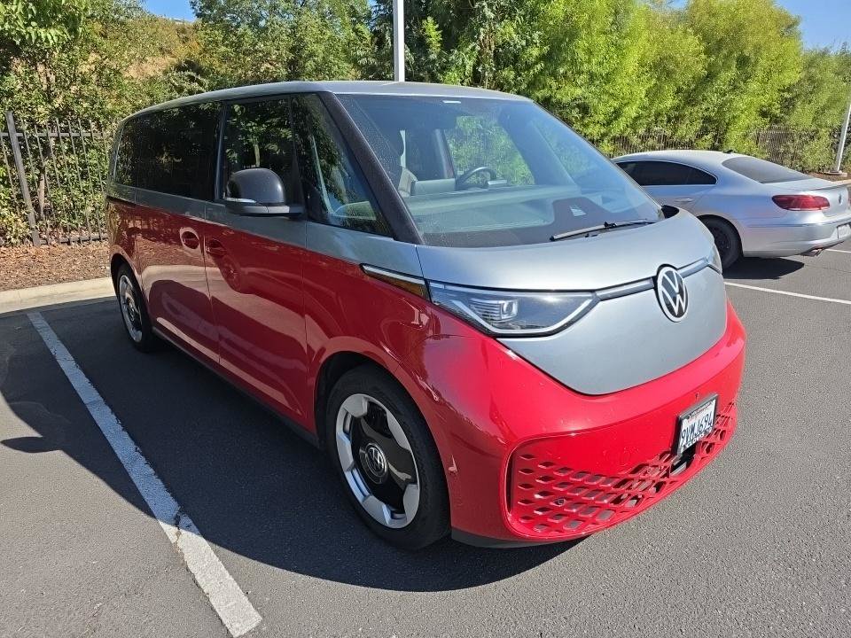 Certified 2025 Volkswagen ID. Buzz Pro S Plus RWD image 8