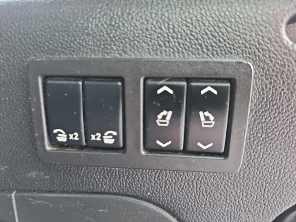 Used 2020 GMC Yukon XL SLT AWD/4WD image 35