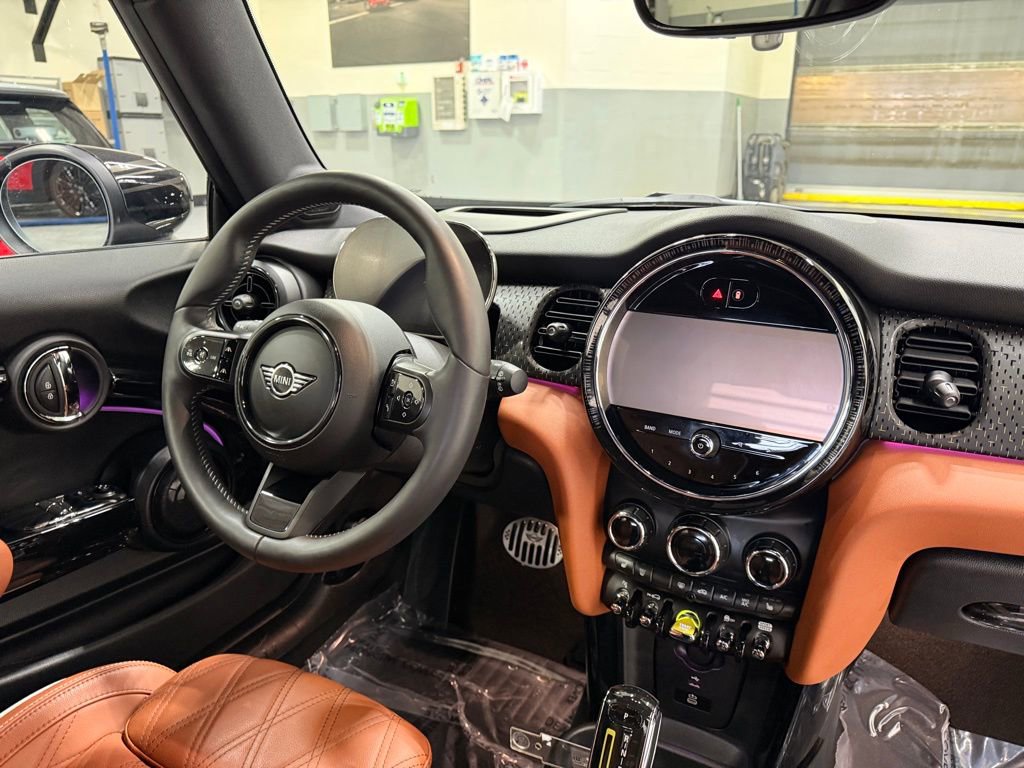 Certified 2024 MINI Cooper SE image 26