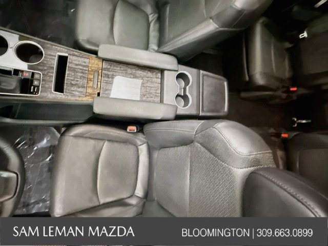 Used 2025 Toyota Sienna Platinum AWD/4WD image 23