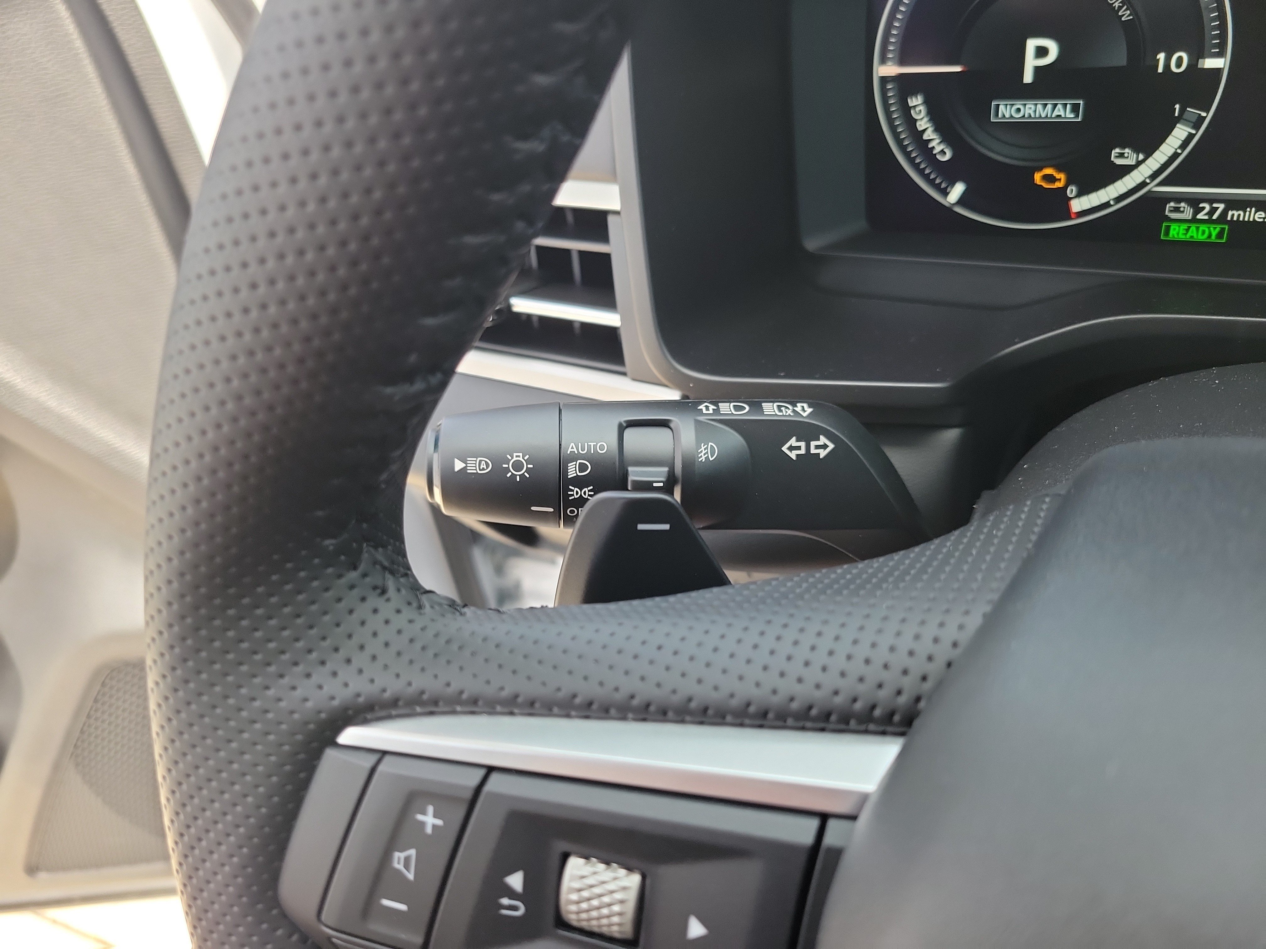 New 2026 Nissan Rogue SL AWD/4WD image 25