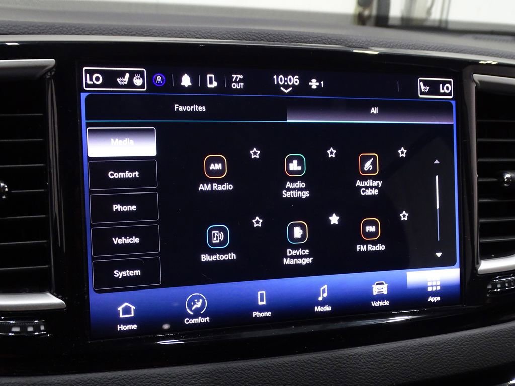 Used 2024 Chrysler Pacifica Touring-L image 35