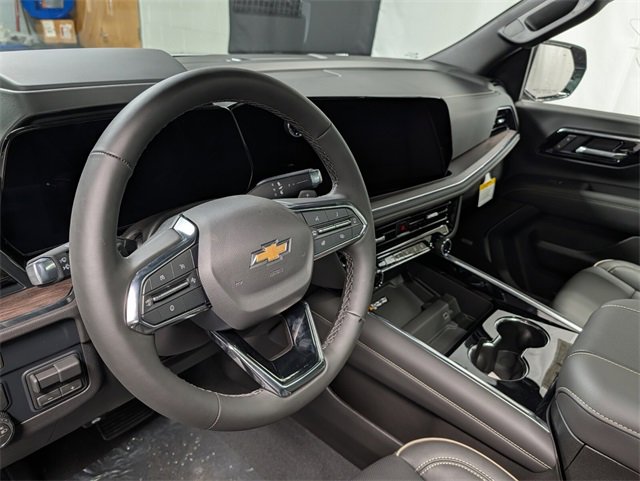 New 2026 Chevrolet Suburban Premier image 22