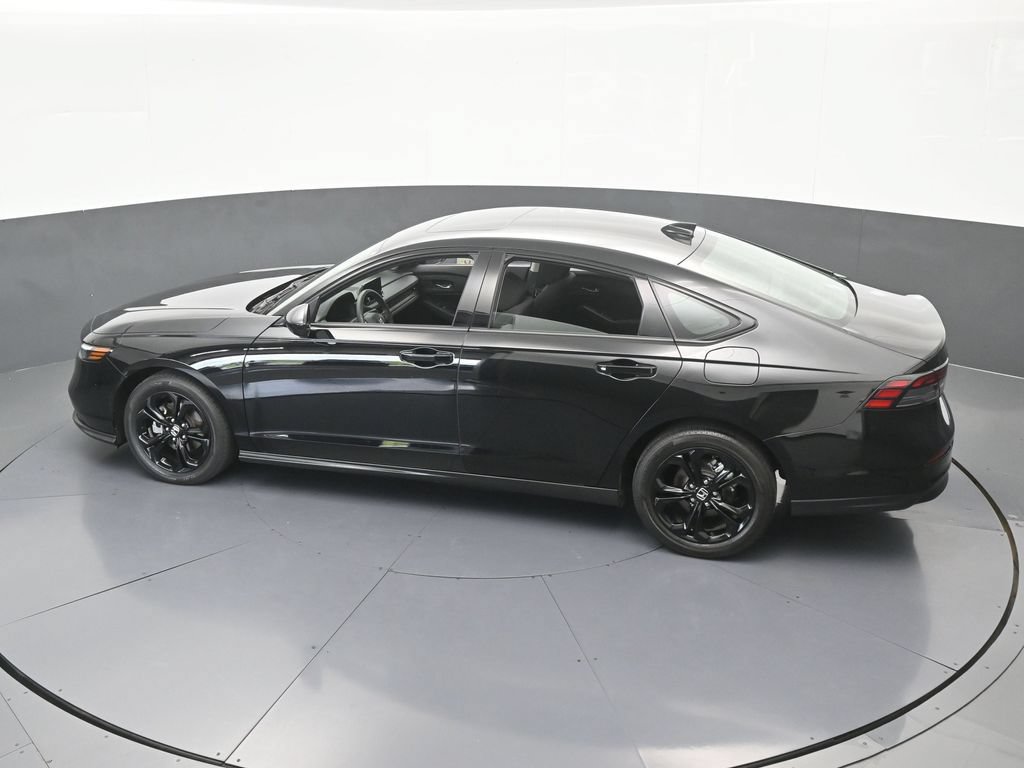 Used 2025 Honda Accord SE image 47