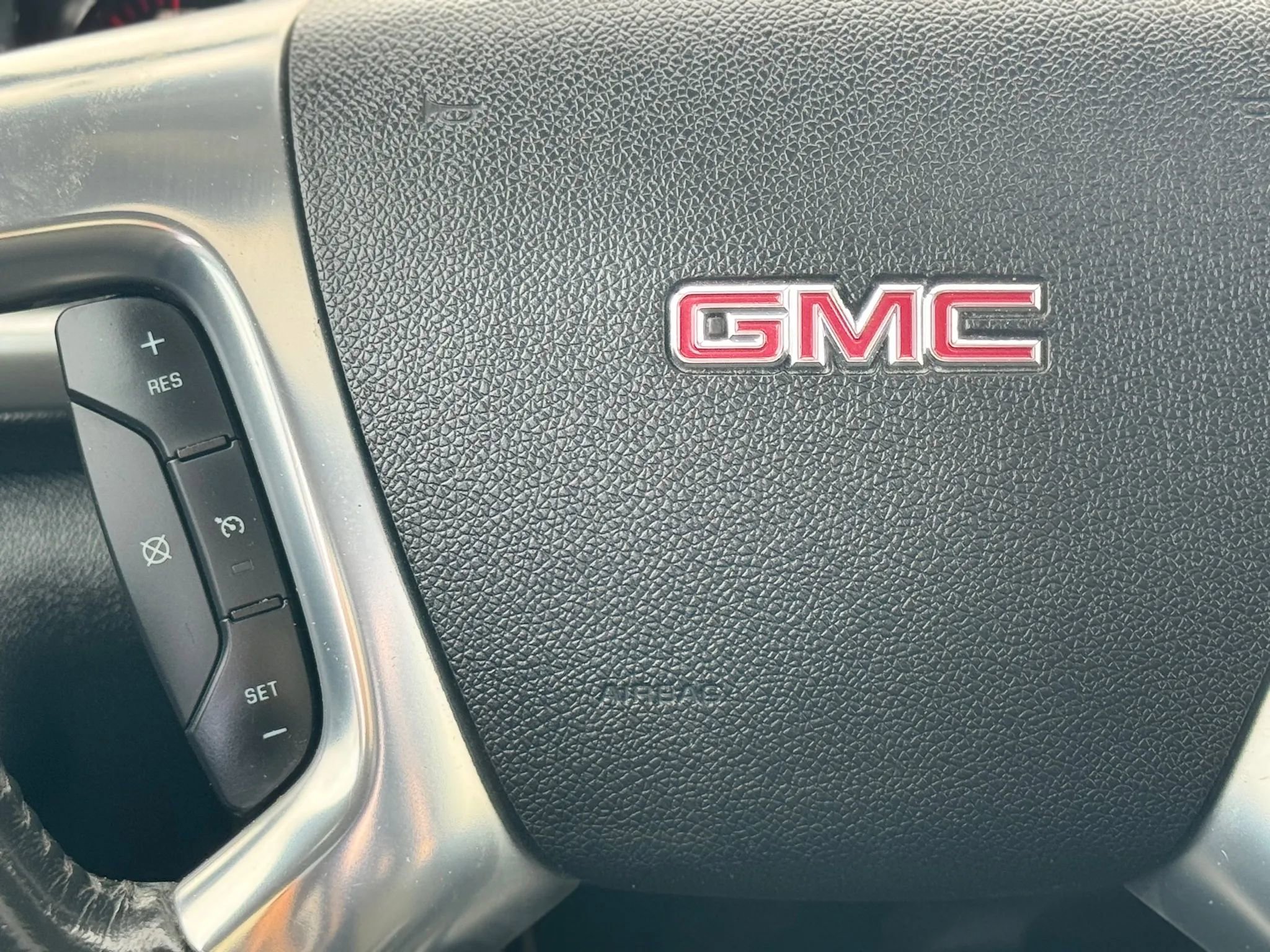 Used 2016 GMC Acadia SLE FWD image 22