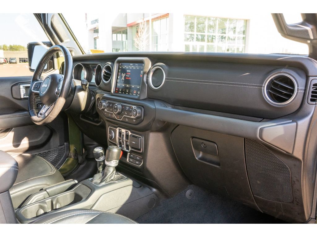 Used 2023 Jeep Wrangler Sahara w/ Cold Weather Group image 16