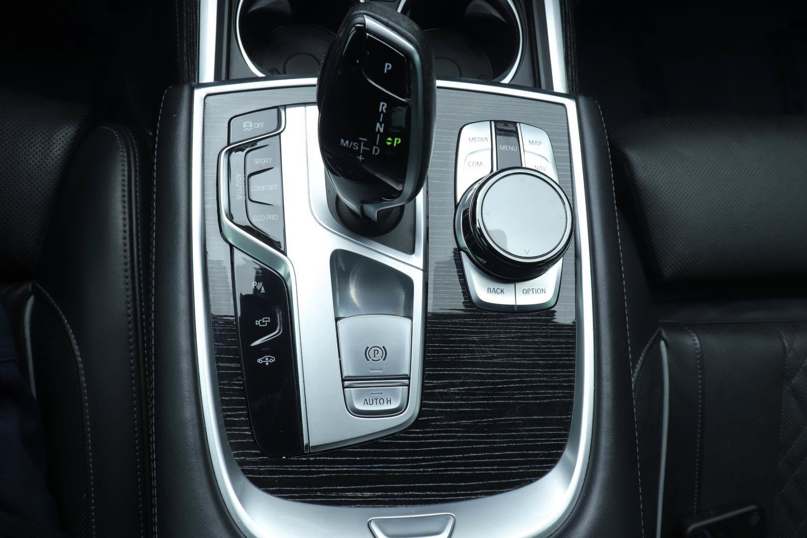 Used 2022 BMW 750Li xDrive AWD/4WD image 33