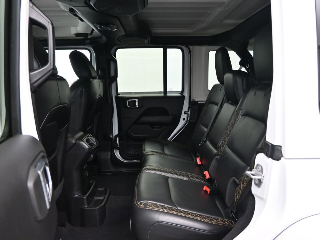 Used 2021 Jeep Wrangler Unlimited Sahara image 32
