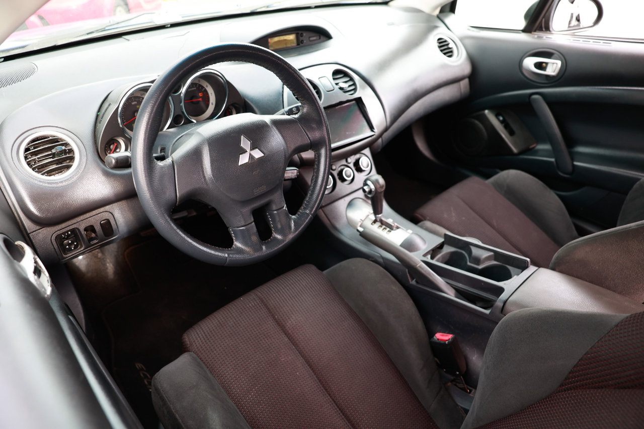 Used 2009 Mitsubishi Eclipse GS image 4