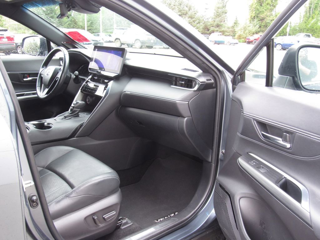 Certified 2023 Toyota Venza Limited AWD/4WD image 17
