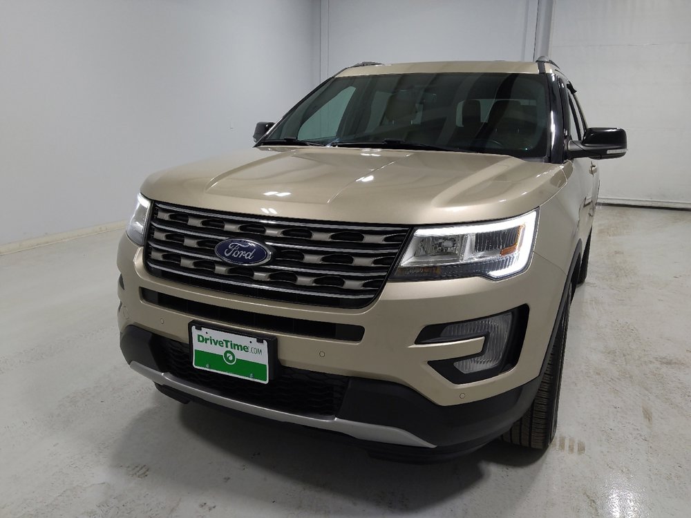 Used 2017 Ford Explorer XLT w/ Equipment Group 202A image 15