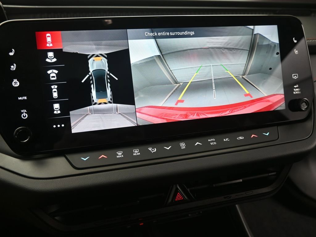 New 2024 Dodge Charger R/T w/ Plus Group image 33