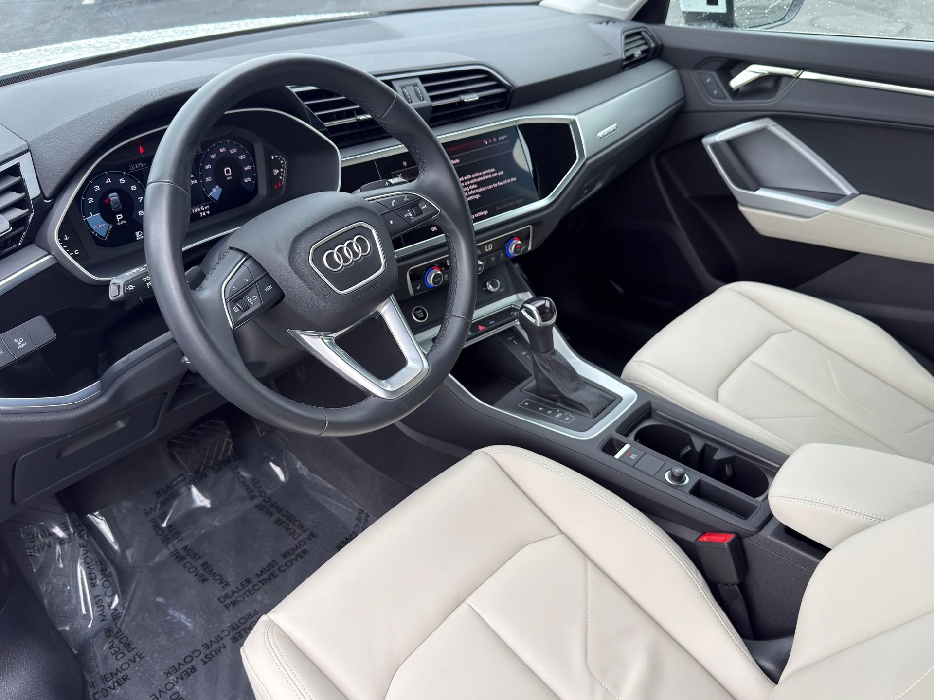 Used 2023 Audi Q3 2.0T Premium w/ Convenience Package AWD/4WD image 11
